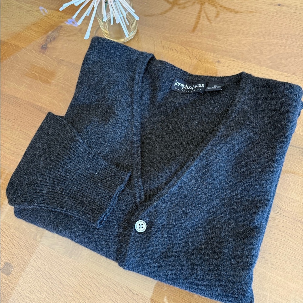 NWOT~ Joseph&Lyman ~ cashmere ~ Black Gray Cardigan Sweater